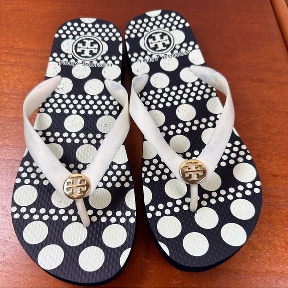Tory Burch Polka Dot Black Cream Classic Flip Flop
Sandals Size 8.5 - Picture 1 of 6